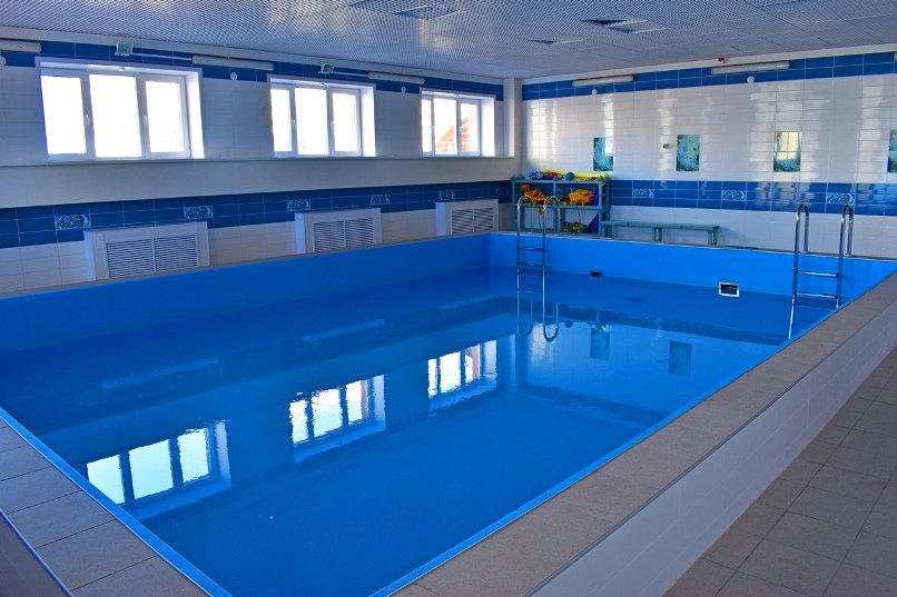 Малый бассейн физкультурно-оздоровительного комплекса МАОУ СШ №60